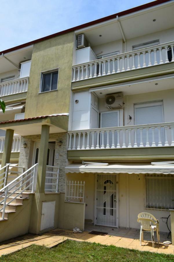 Dimar1 Seaside Apartment Paralia Dionysiou Bagian luar foto