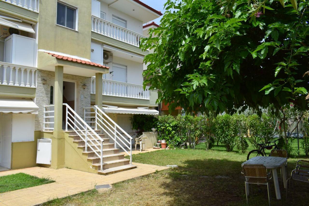 Dimar1 Seaside Apartment Paralia Dionysiou Bagian luar foto