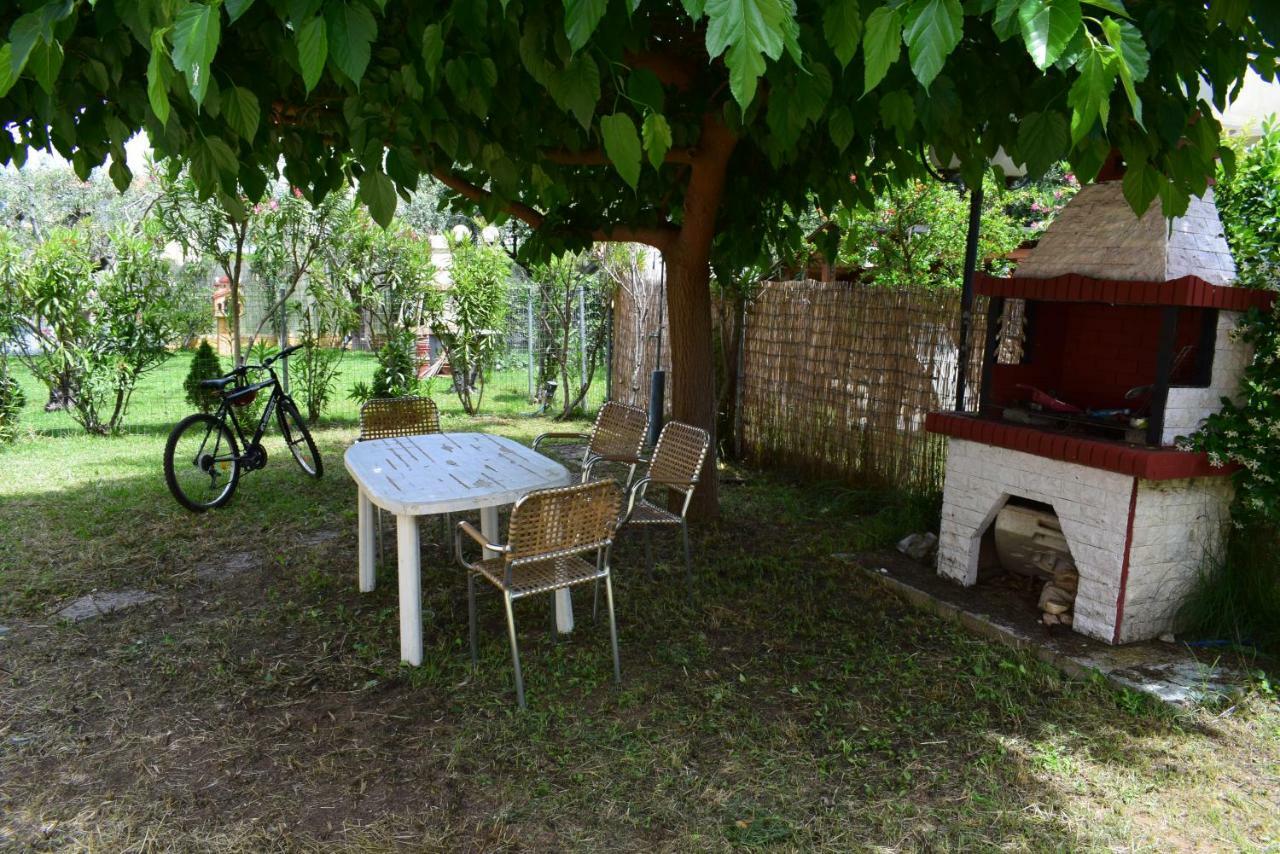 Dimar1 Seaside Apartment Paralia Dionysiou Bagian luar foto