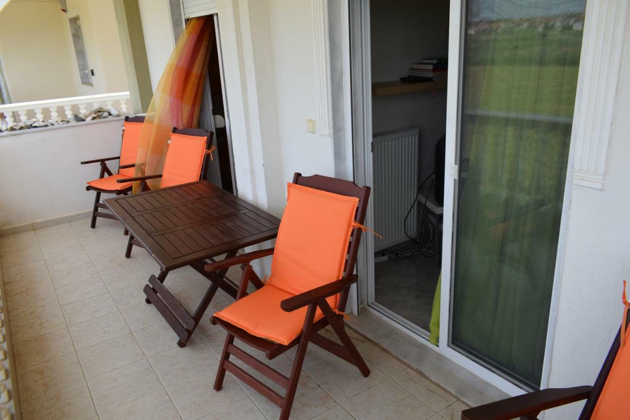 Dimar1 Seaside Apartment Paralia Dionysiou Bagian luar foto