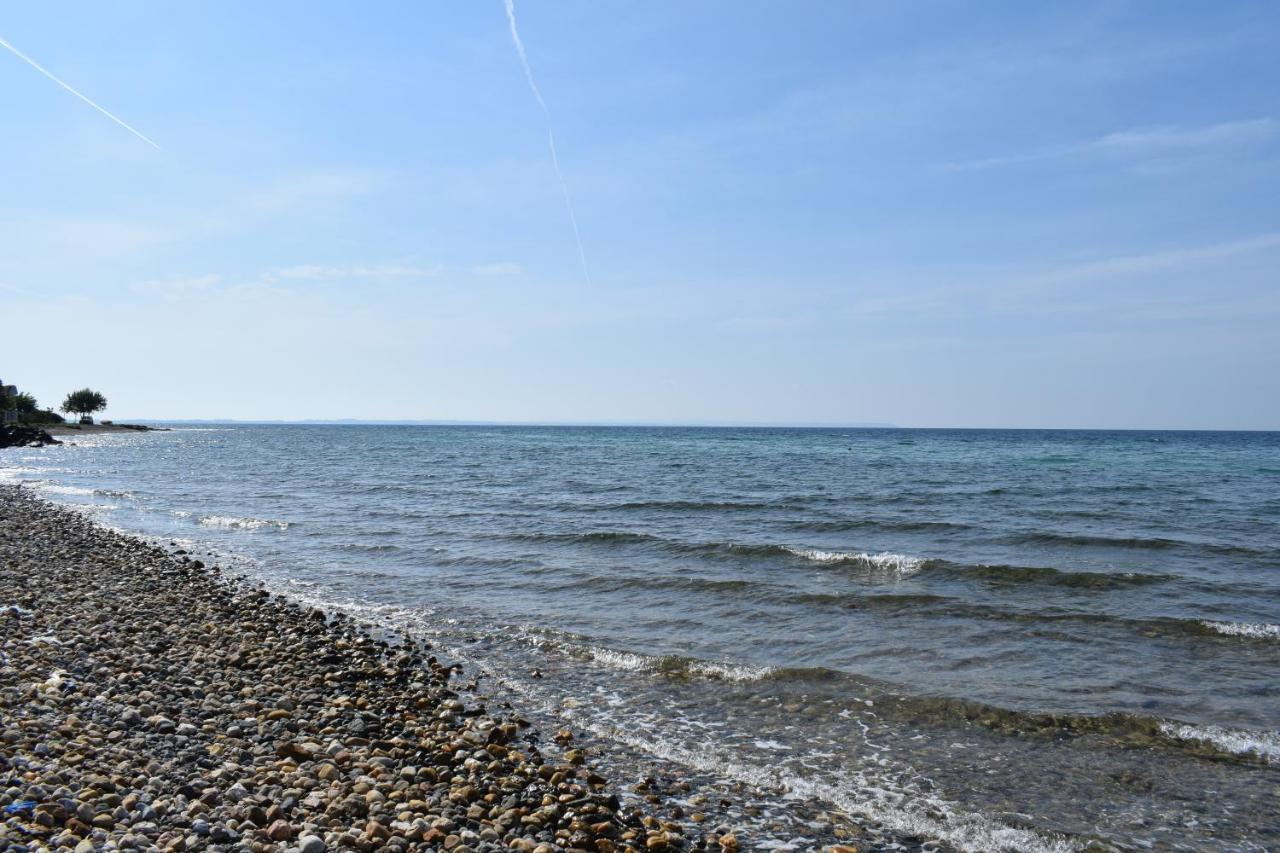 Dimar1 Seaside Apartment Paralia Dionysiou Bagian luar foto